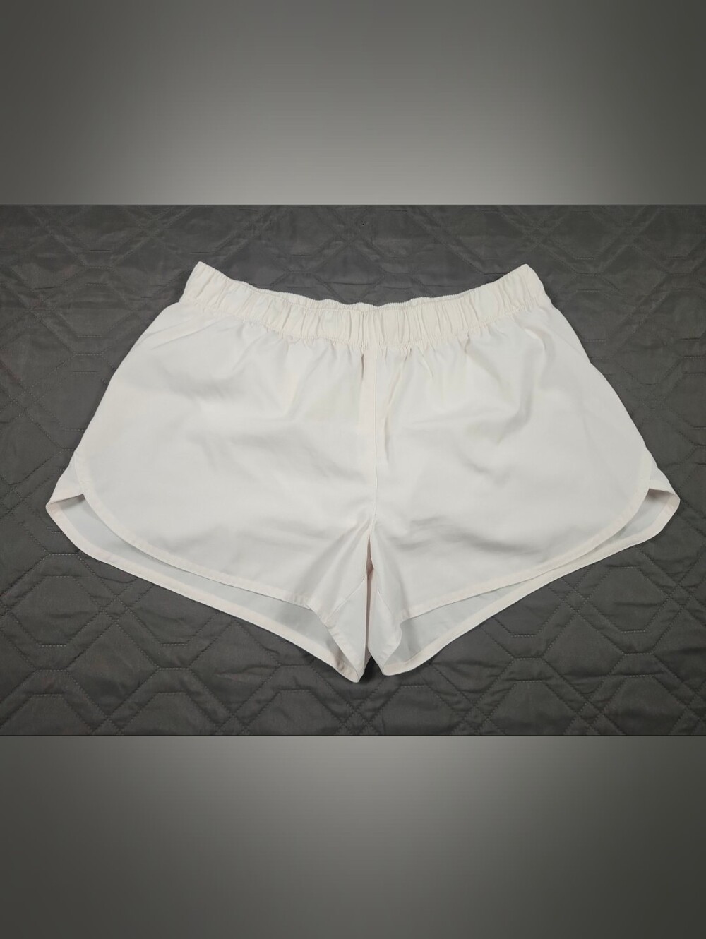 Old Navy active stretchtech quick dry size M offwhite